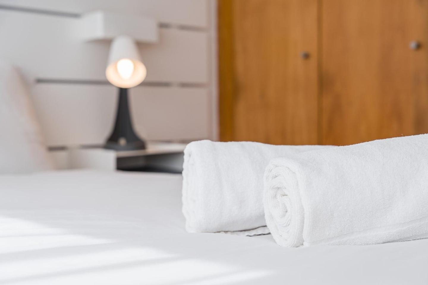 Guestready - The Perfect Urban Nest Hotel บีลาโนวาเดกายา ภายนอก รูปภาพ